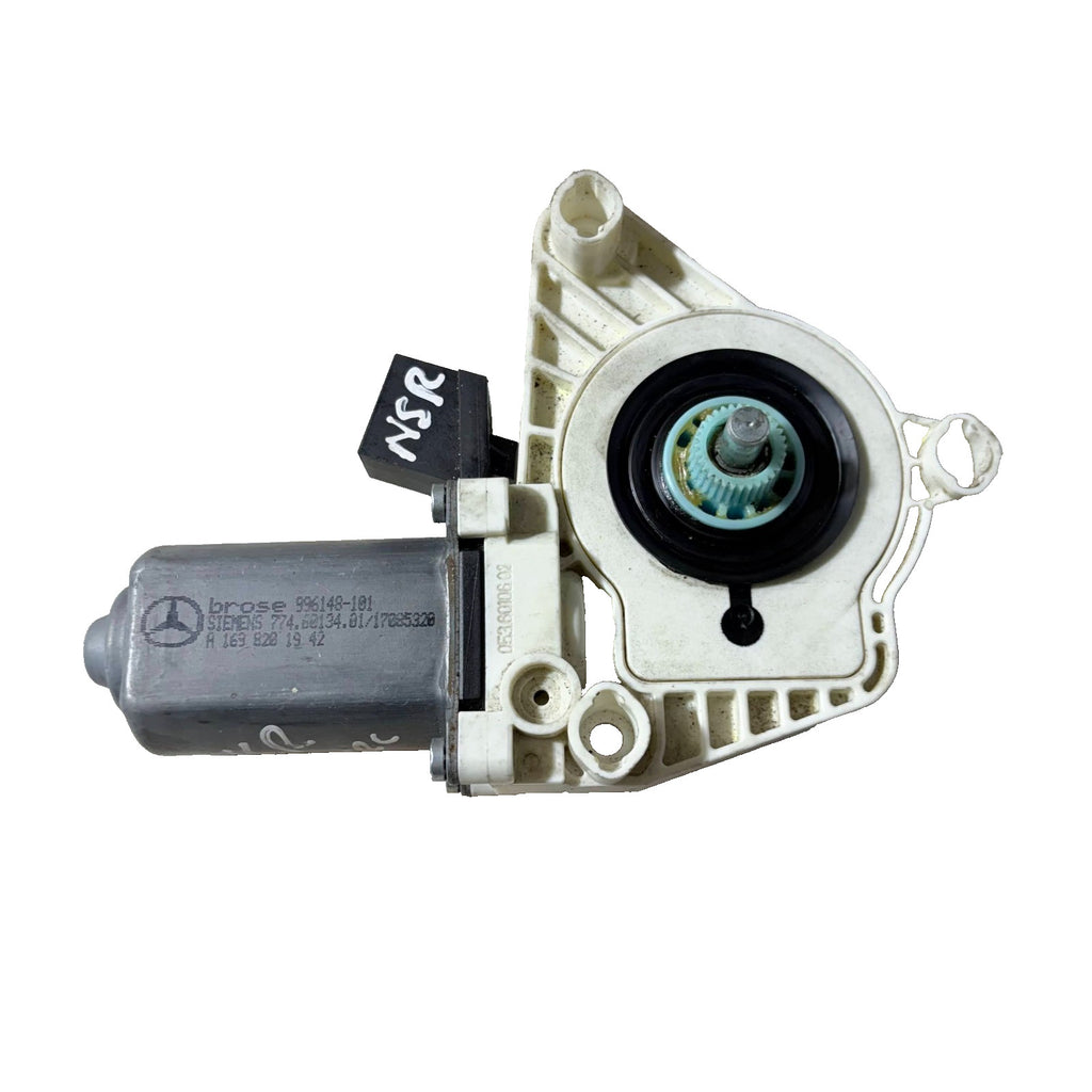 MERCEDES A CLASS A150 2005 N/S/R PASSENGER SIDE REAR WINDOW MOTOR A1698201942