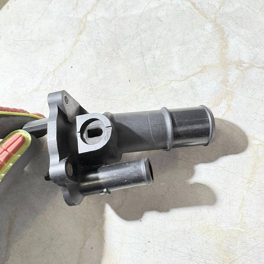 Ford Focus 2004?2011/Mondeo 2003?2010 Thermostat Housing 5653258
