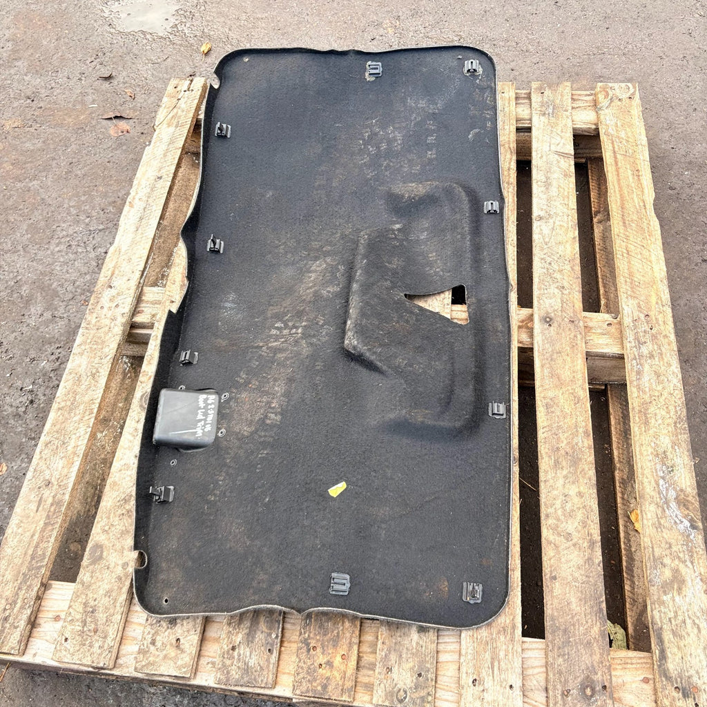 2002-2004 Audi A6 Boot Lid Trim