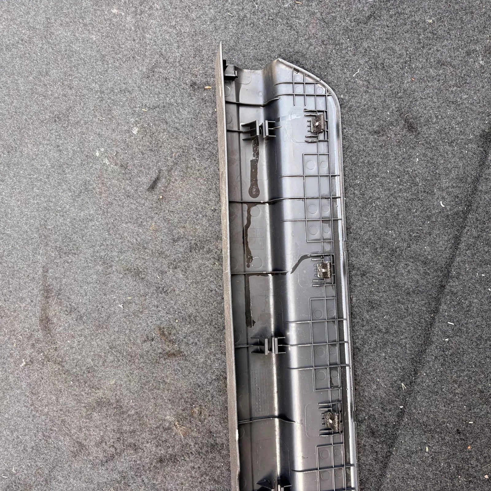 Hyundai i30 MK1 FD 07-12 Front Left Interior Door Sill Scuff Plate 85870-2L000