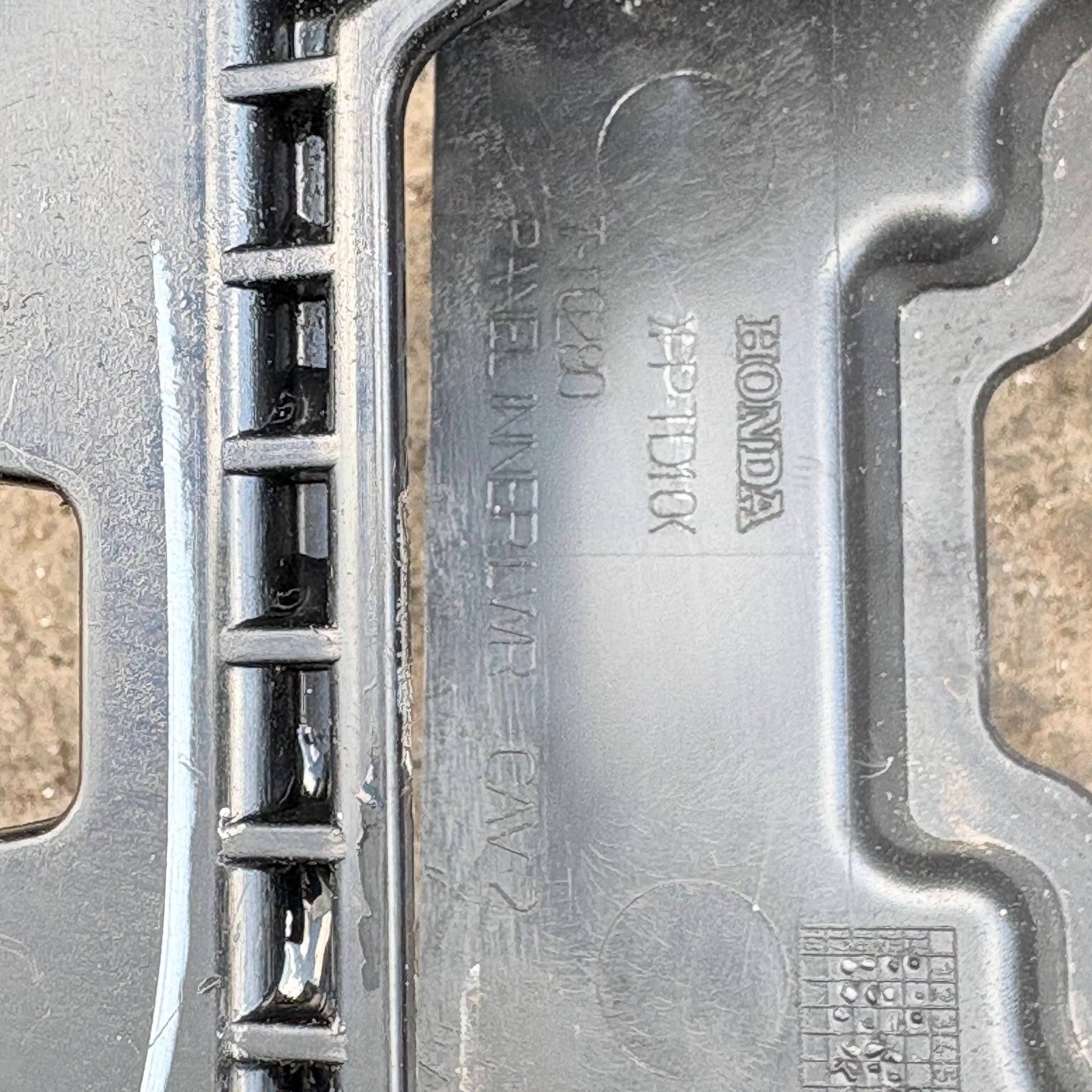 2018 HONDA HR-V FRONT CENTRE CONSOLE TRIM