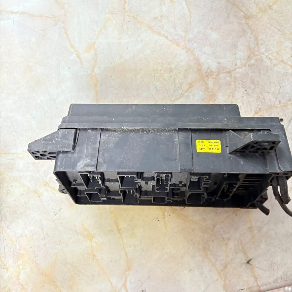 KIA Carnival II GQ/Sedona KV-II 2.9 CRDi Fuse Relay Box 0K53H-66-760 01-06