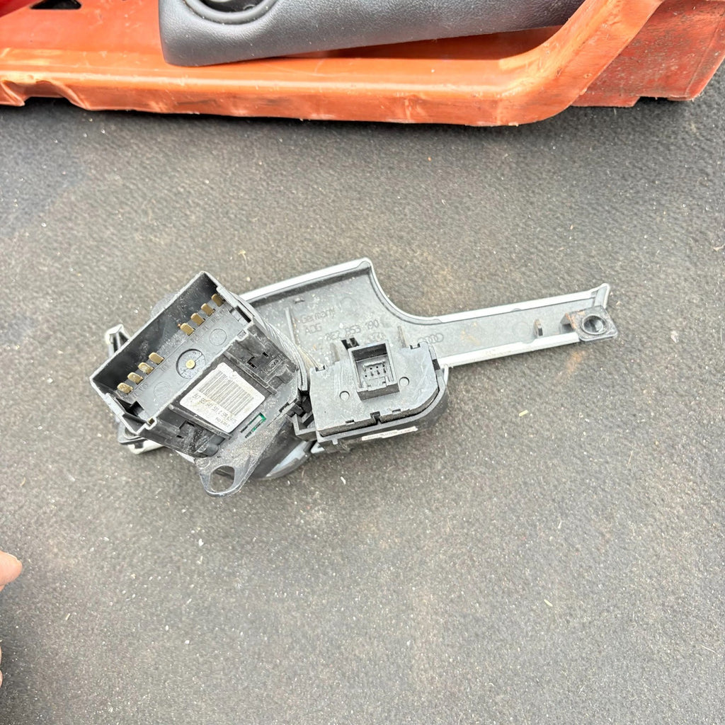 Audi A4 Headlight Control Switch with Fog Light 2008 to 2012 8E2853190