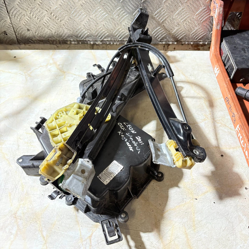 2009-2012 SEAT LEON MK2 DRIVER FRONT RIGHT WINDOW REGULATOR 1P0837402T