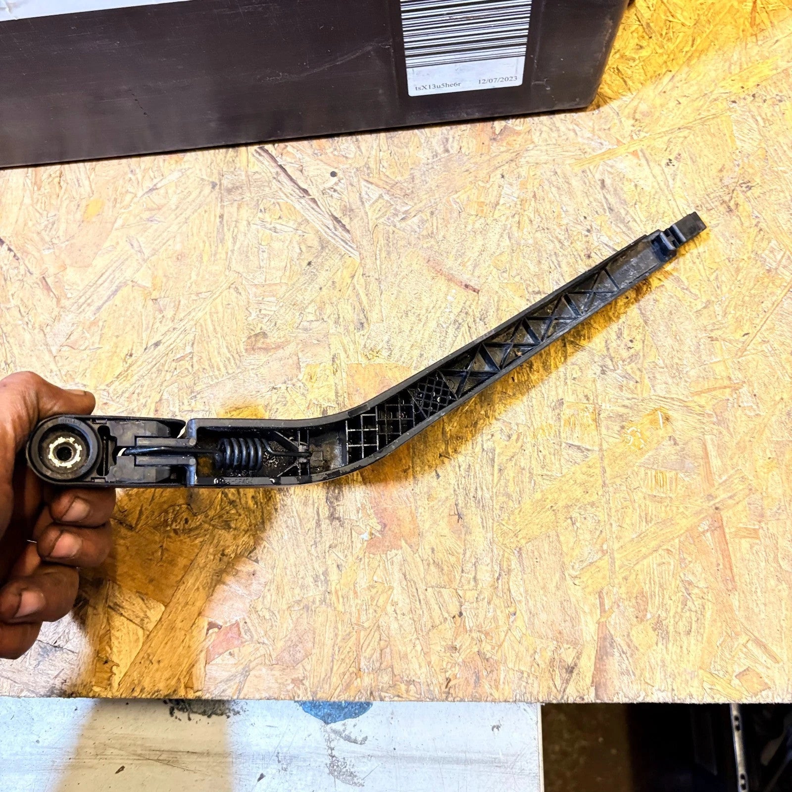 HYUNDAI i20 2008-2014 REAR WIPER ARM