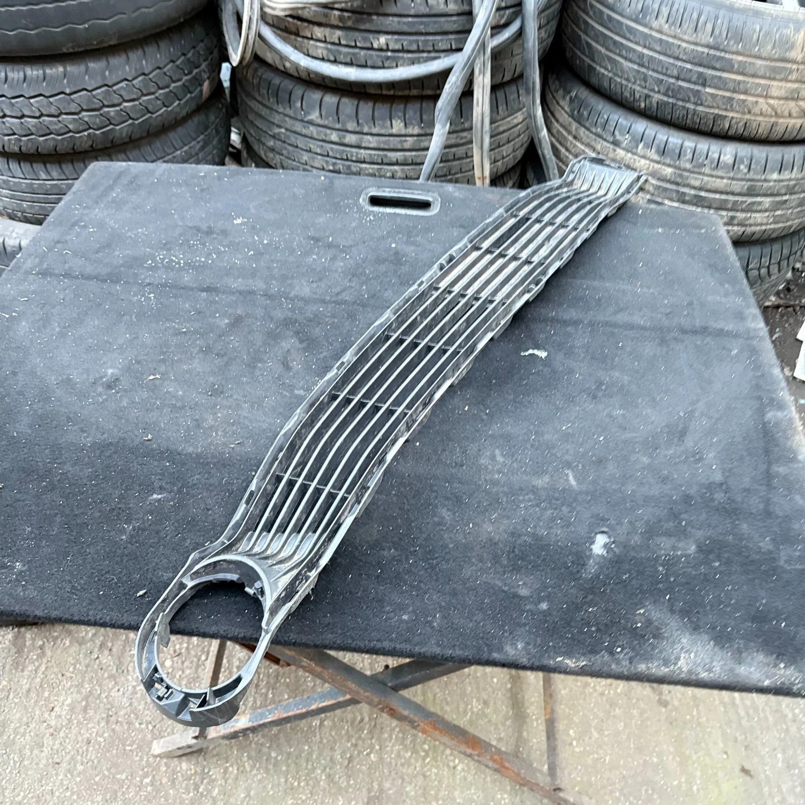 Toyota Aygo MK2 2014-2018 Front Bumper Lower Centre Grille 162041200100