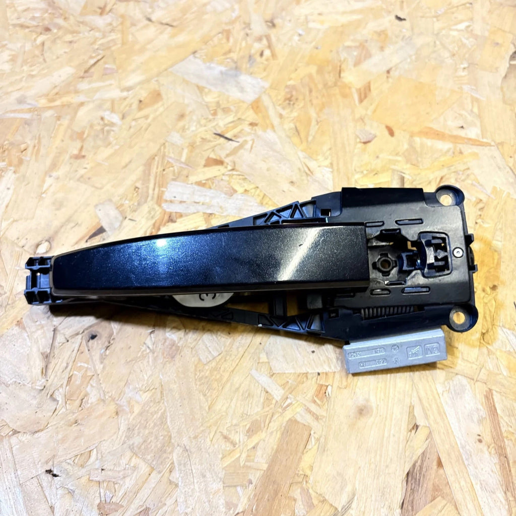 Opel Mokka OSR DRIVERS REAR SIDE DOOR HANDLE 2HU BLACK 2013 7512 3257U