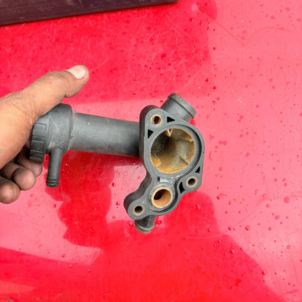 MINI COOPER PETROL THERMOSTAT HOUSING 04693119AB 2002