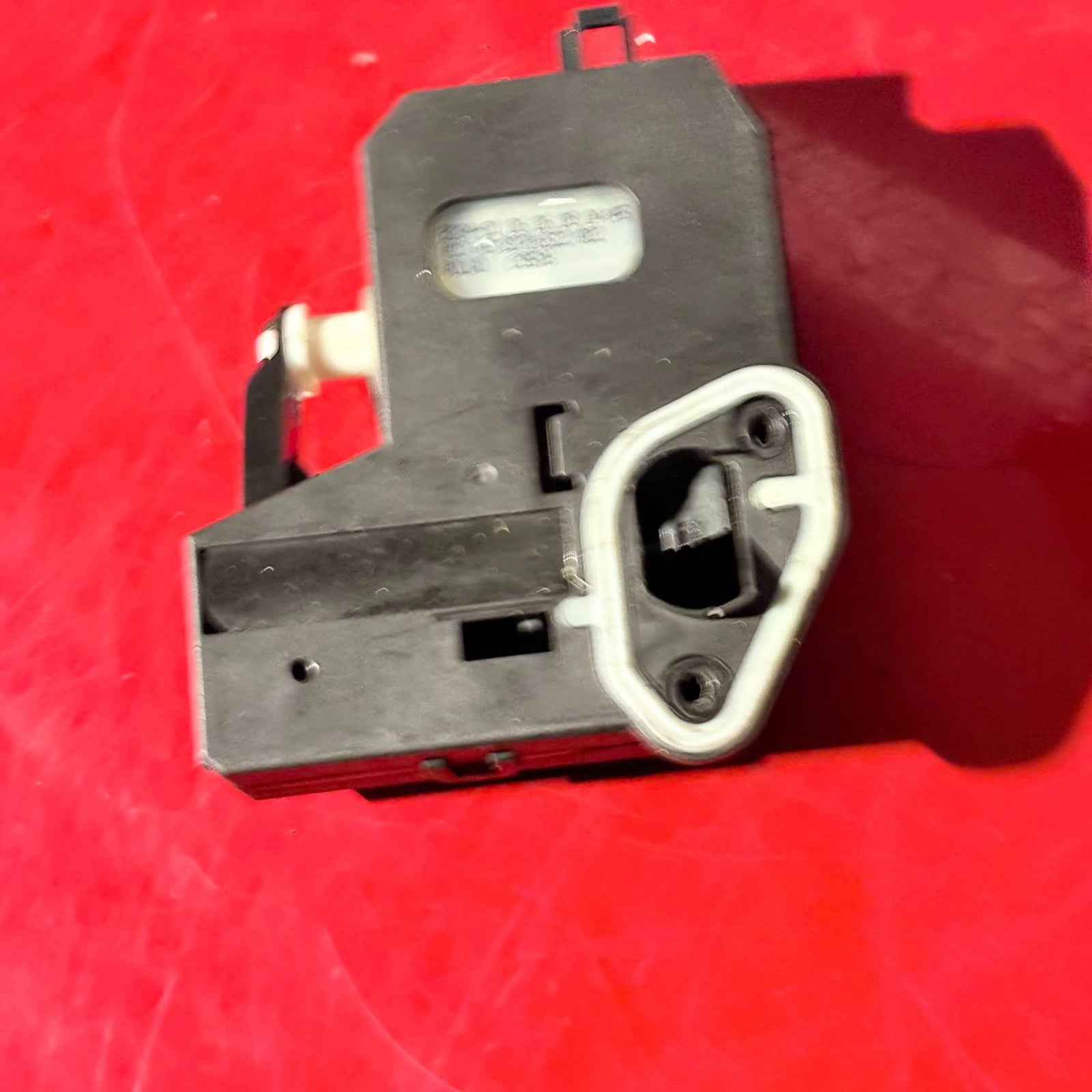 VOLVO 2008 Fuel Tank Cover Lock