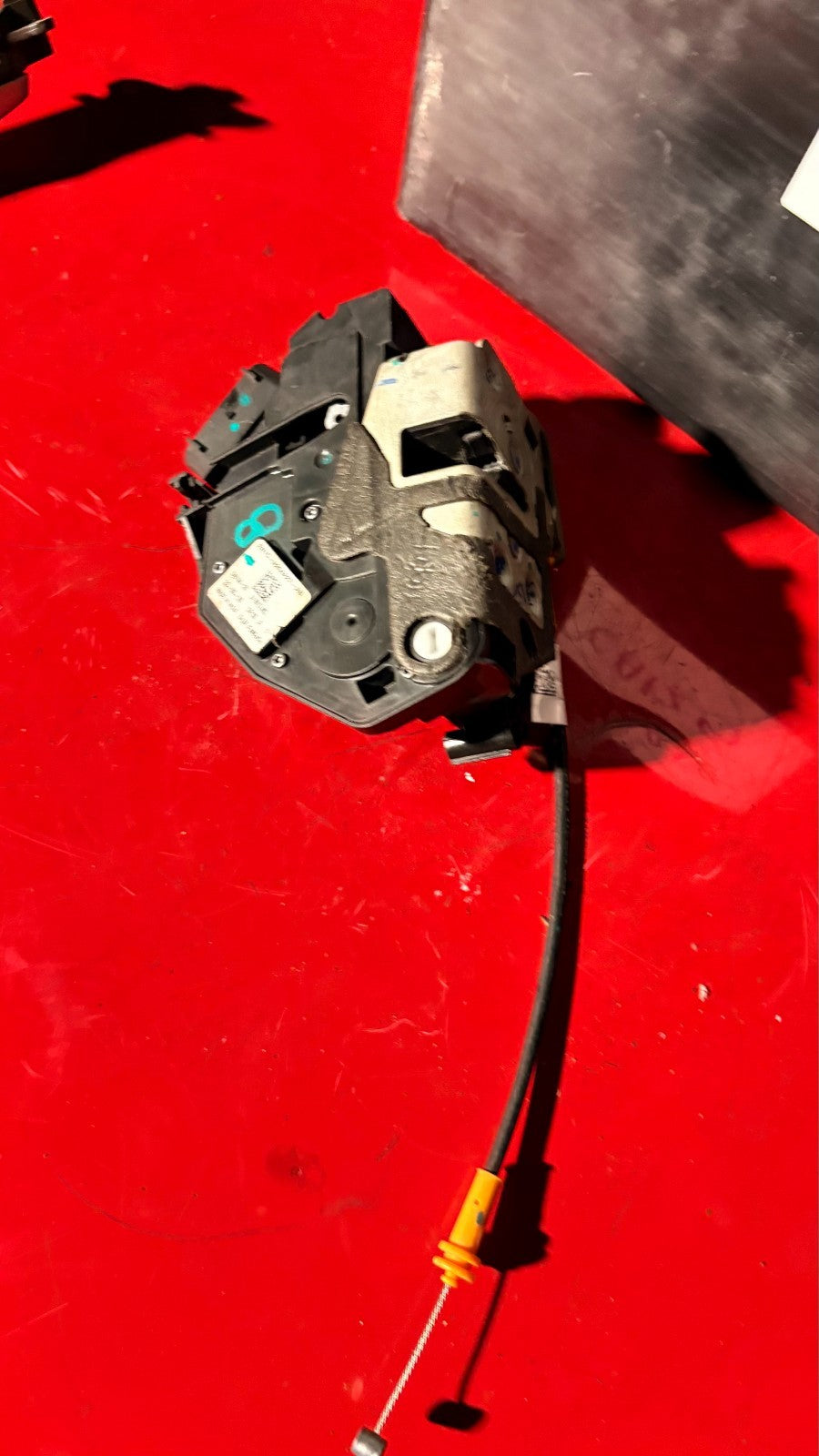 FORD ECOSPORT DOOR LOCK REAR LEFT EN15-A264A27-AB 2018