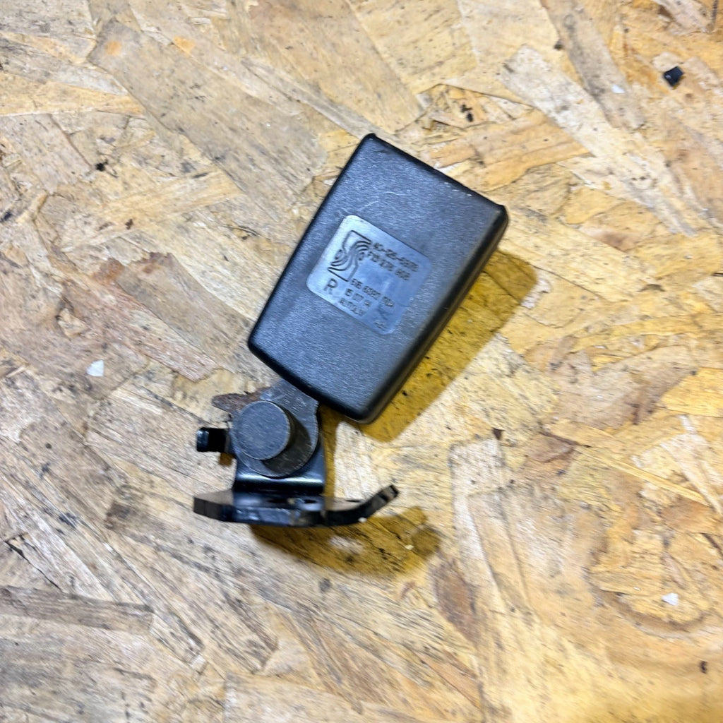 Vauxhall Corsa D Rear Right Seat Belt Buckle Stalk 616609200A F13276908
