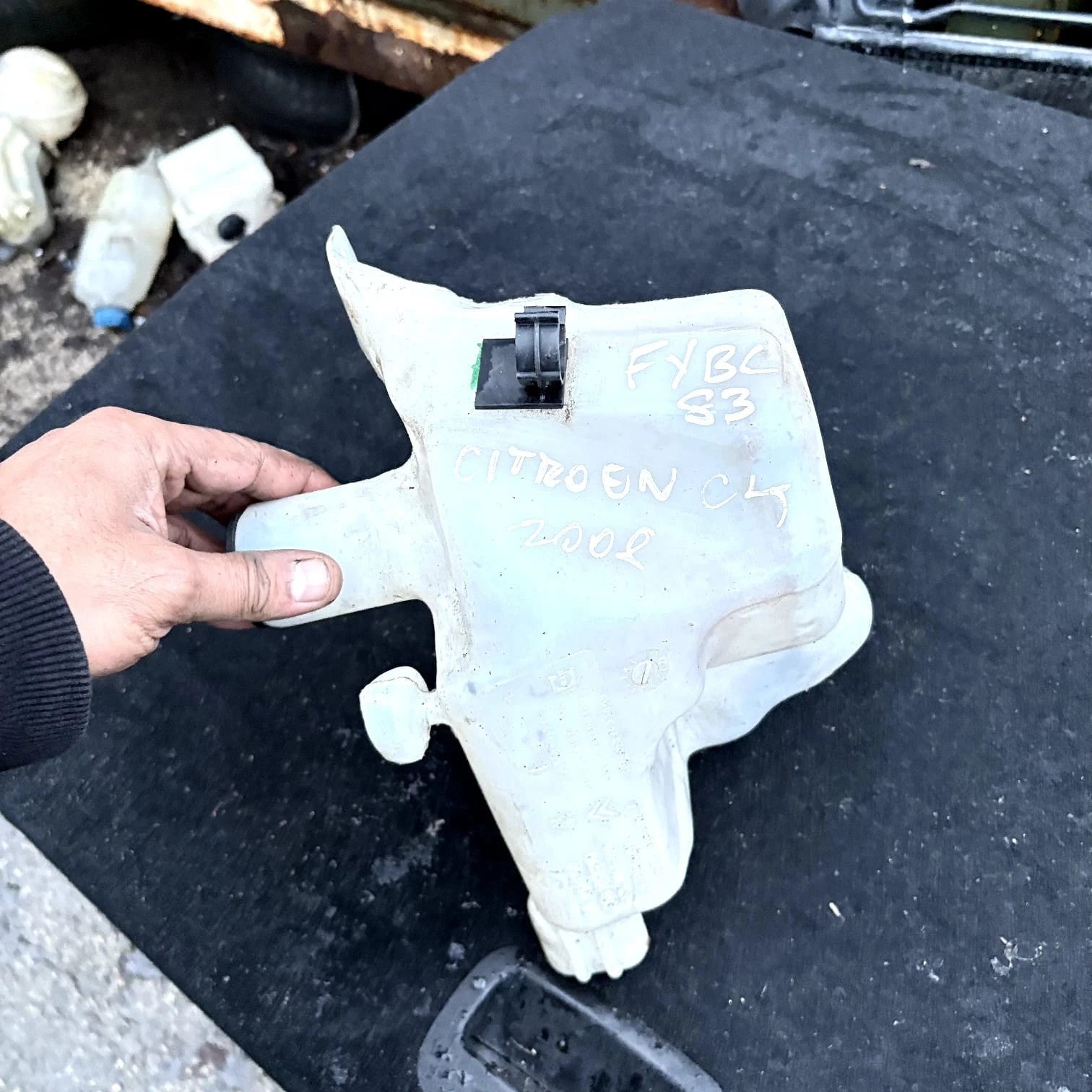 9681860980 21276900 9659433880 21276001 Citroen Windshield Wash UK152810573 2008