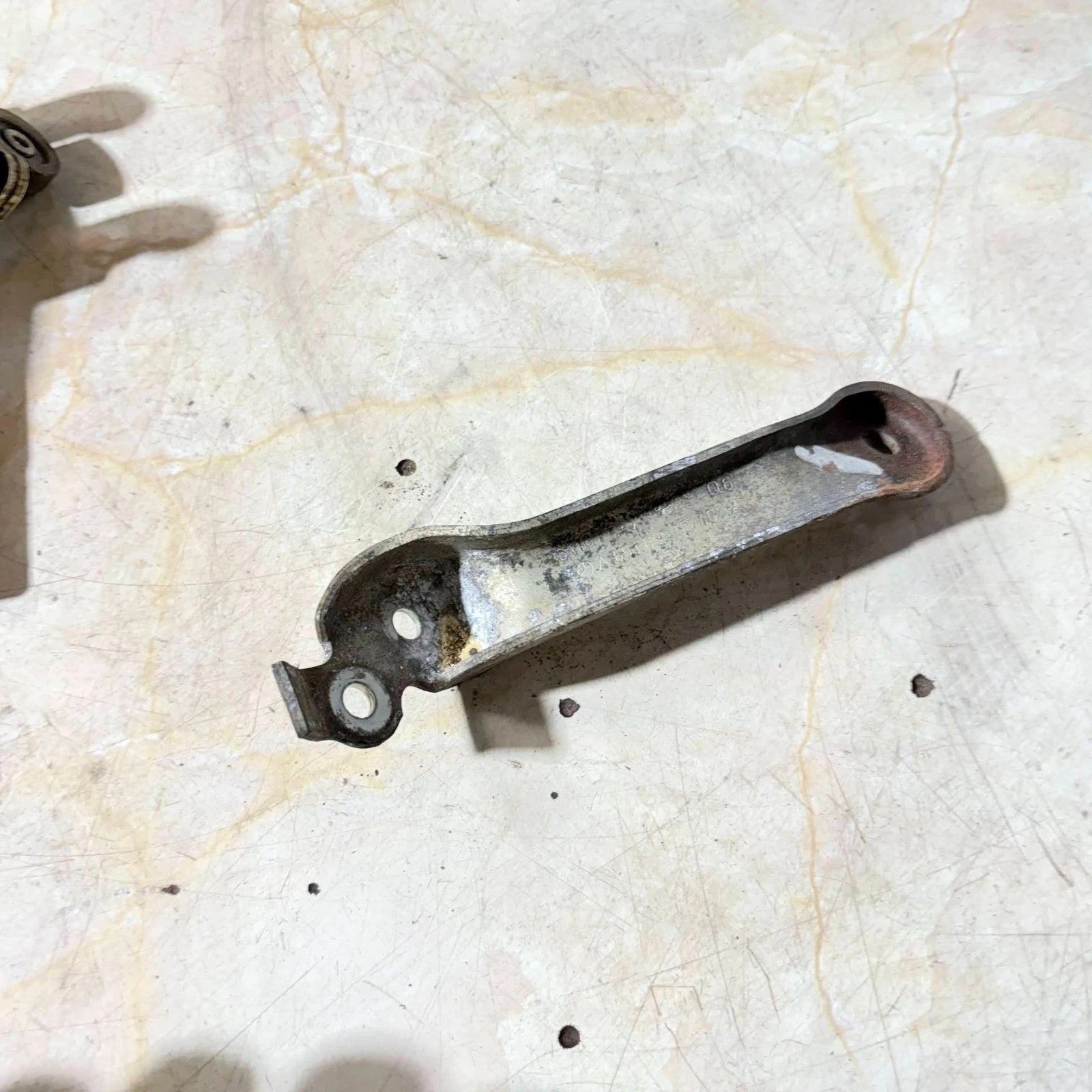 Mercedes Vito W447 2014-2019 2.1 CDI OM651 Turbo Support Bracket A6510960540