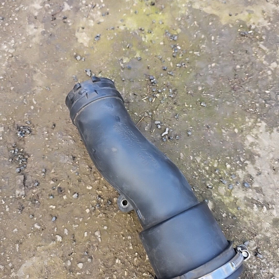 2012-2016 VAUXHALL ASTRA GTC 1.7 CDTI AIR INTAKE PIPE HOSE 1039897S01