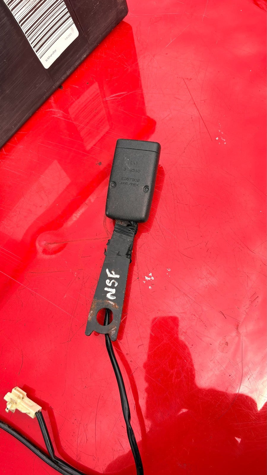 2010 Daihatsu Sirion Seat Belt Buckle Front Passenger Left Side E067902