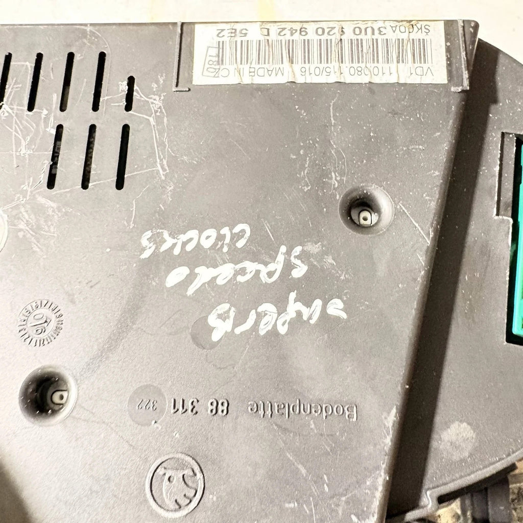 Skoda Superb 06/2003-03/2008 2.5 TDI BDG ECU Kit 8E0907401T 0281011444