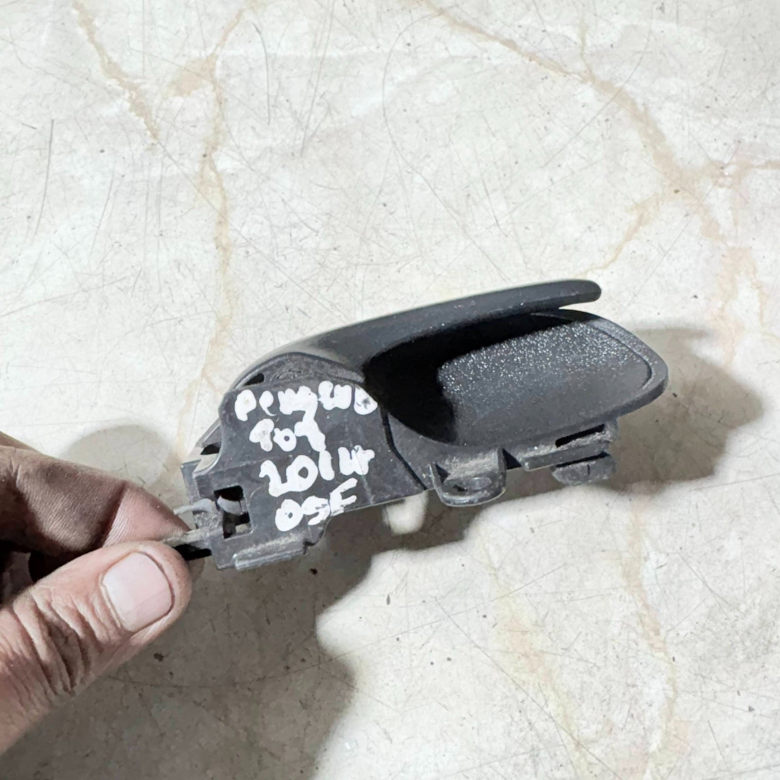 Interior Door Handle Right Driver Front For PEUGEOT 107 2014