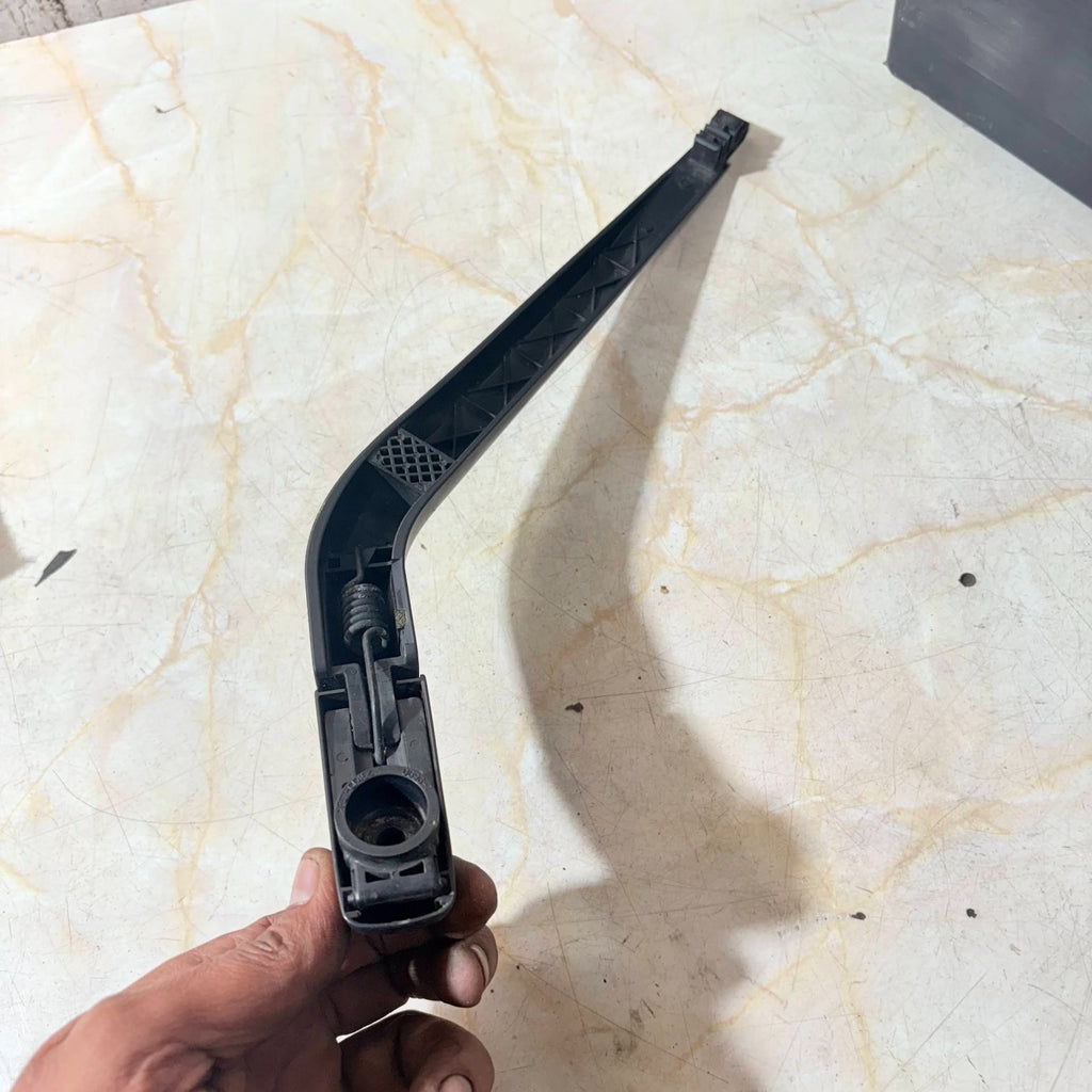 Toyota Auris Rear Wiper Arm Auris Hatchback Rear Tail Gate Wiper Arm 2008