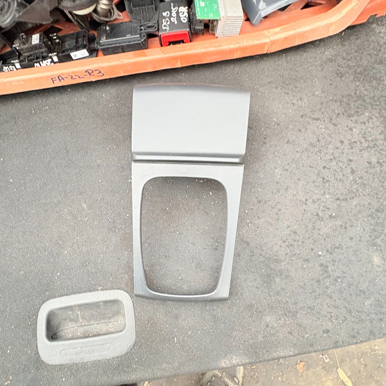 Skoda Fabia Gearstick surround with covered ashtray ZB-6Y0-857-951 2000-2007