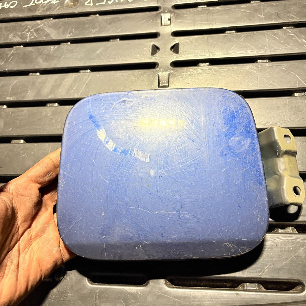 2002-2006 HONDA CRV FUEL FLAP COVER IN BLUE