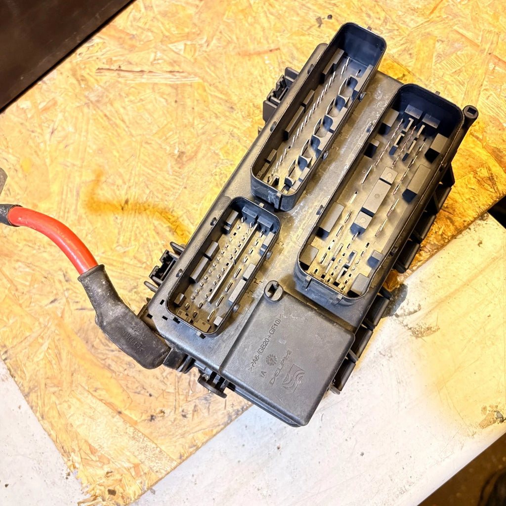 Vauxhall Corsa D 2006-2014 Underbonnet Fuse Box UEC/BCM 13217392EF