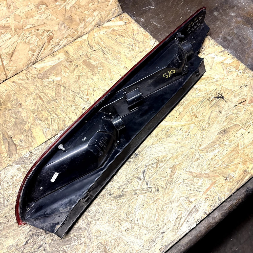 FORD FOCUS IV HN Rear Right Side Tail Light 8M5113404A 2.00 Petrol 92kw 24176126