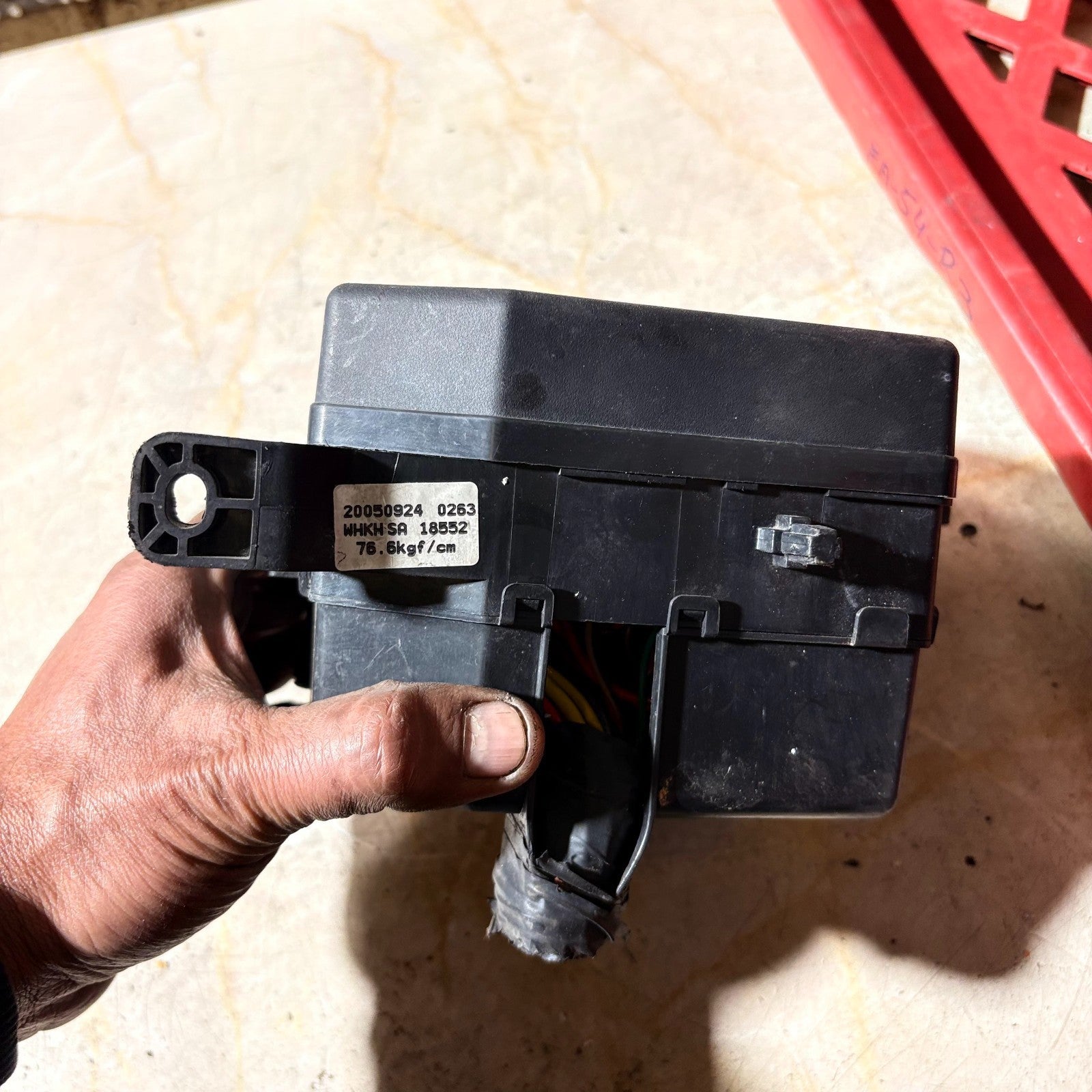 Kia Picanto Mk1 SA 2004-2007 Engine Bay Fuse Relay Box 91940-07500 Under Bonnet