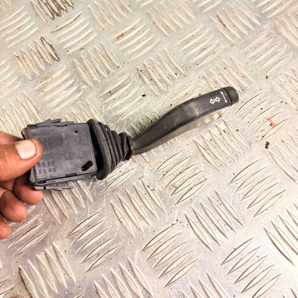 Vauxhall Corsavan indicator control stalk 09185417 2001-2006