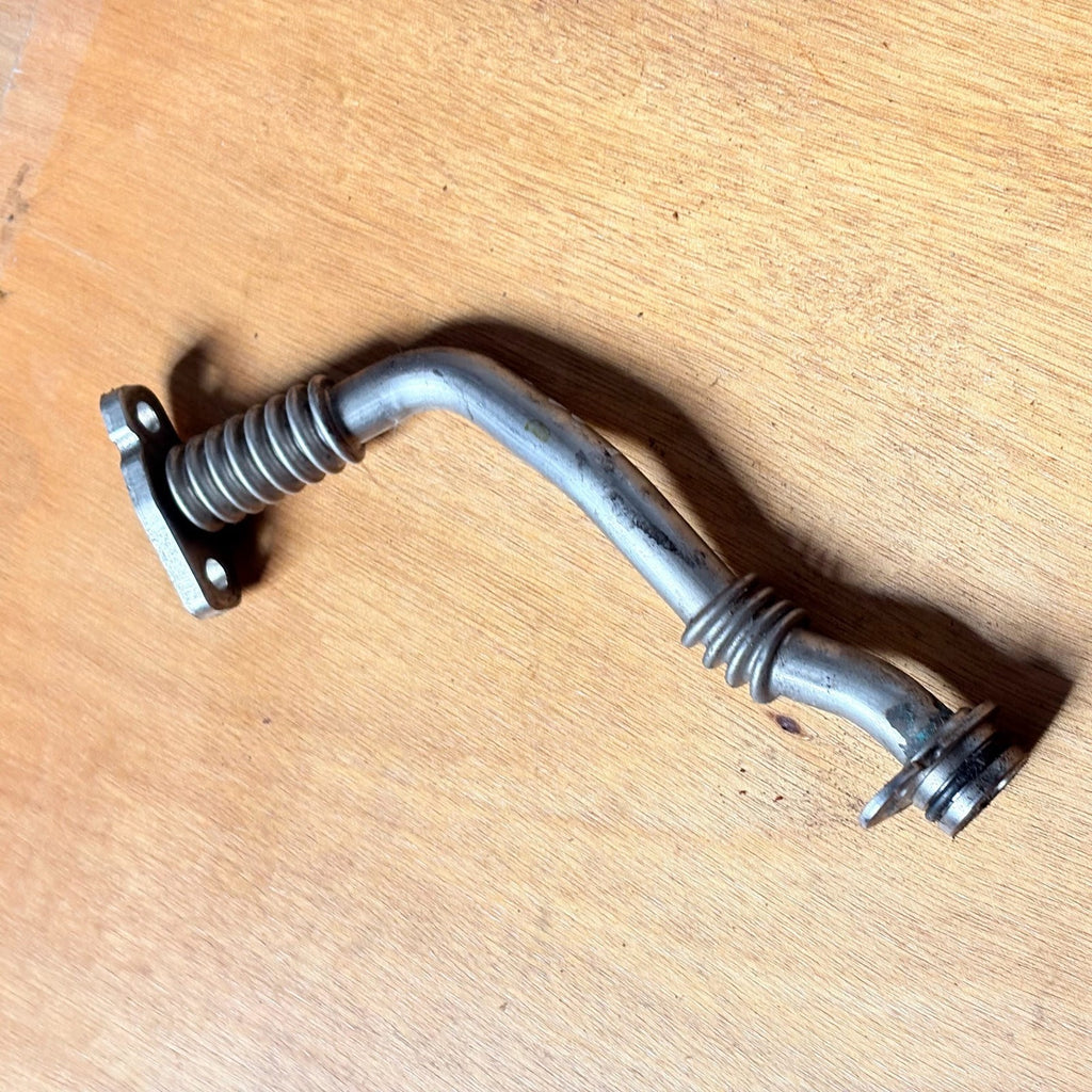 2012-2015 Volkswagen Passat TDI 2.0L Turbo Oil Return Line 04L145736