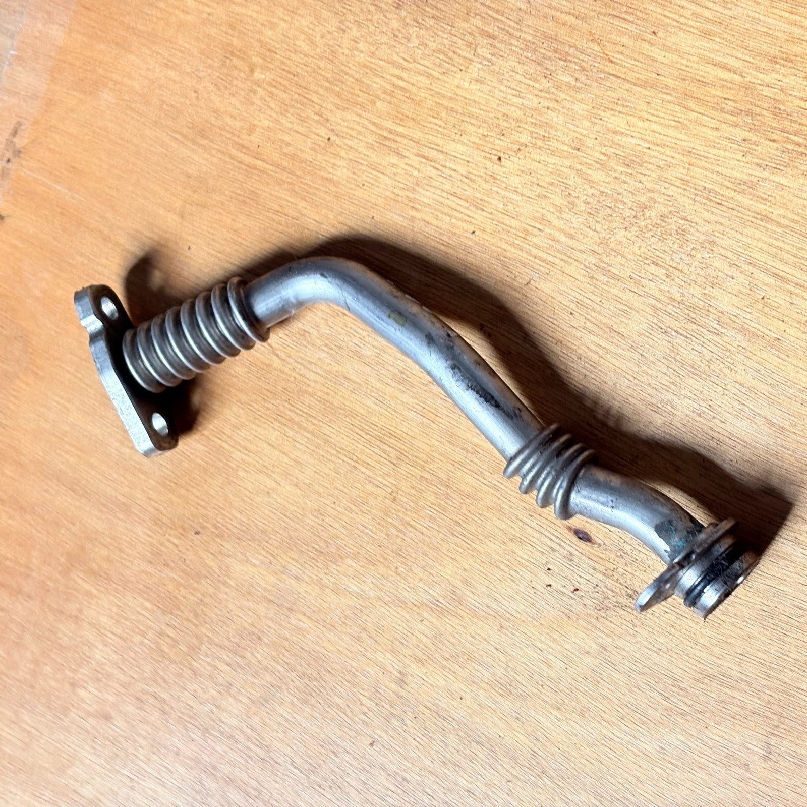 2012-2015 Volkswagen Passat TDI 2.0L Turbo Oil Return Line 04L145736