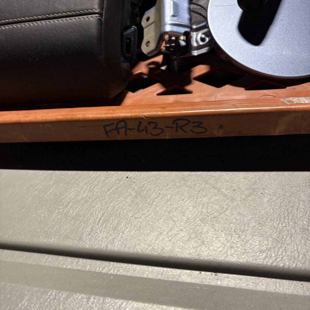 SEAT Exeo 2009-2013 Dashboard Centre Air Vent Trim Left Passenger Side