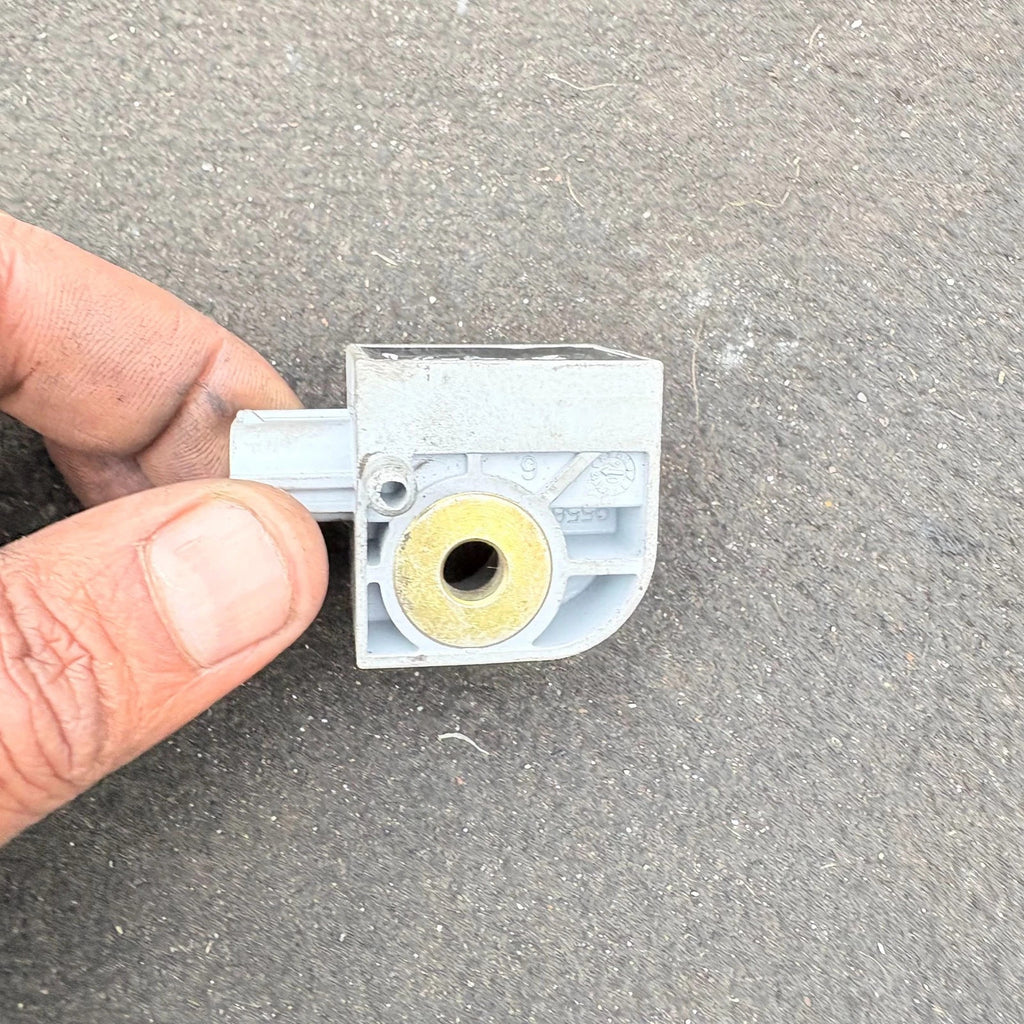 Suzuki Ignis 2004/ Crash Impact Sensor /3893086G10000