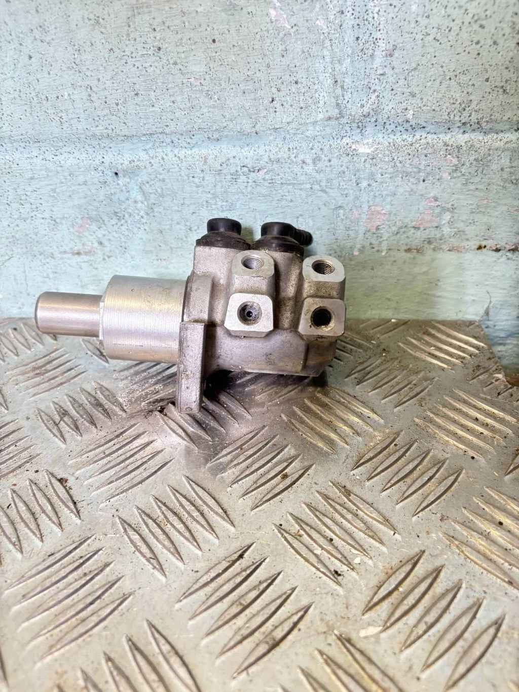 2004 FIAT PUNTO Brake Master Cylinder