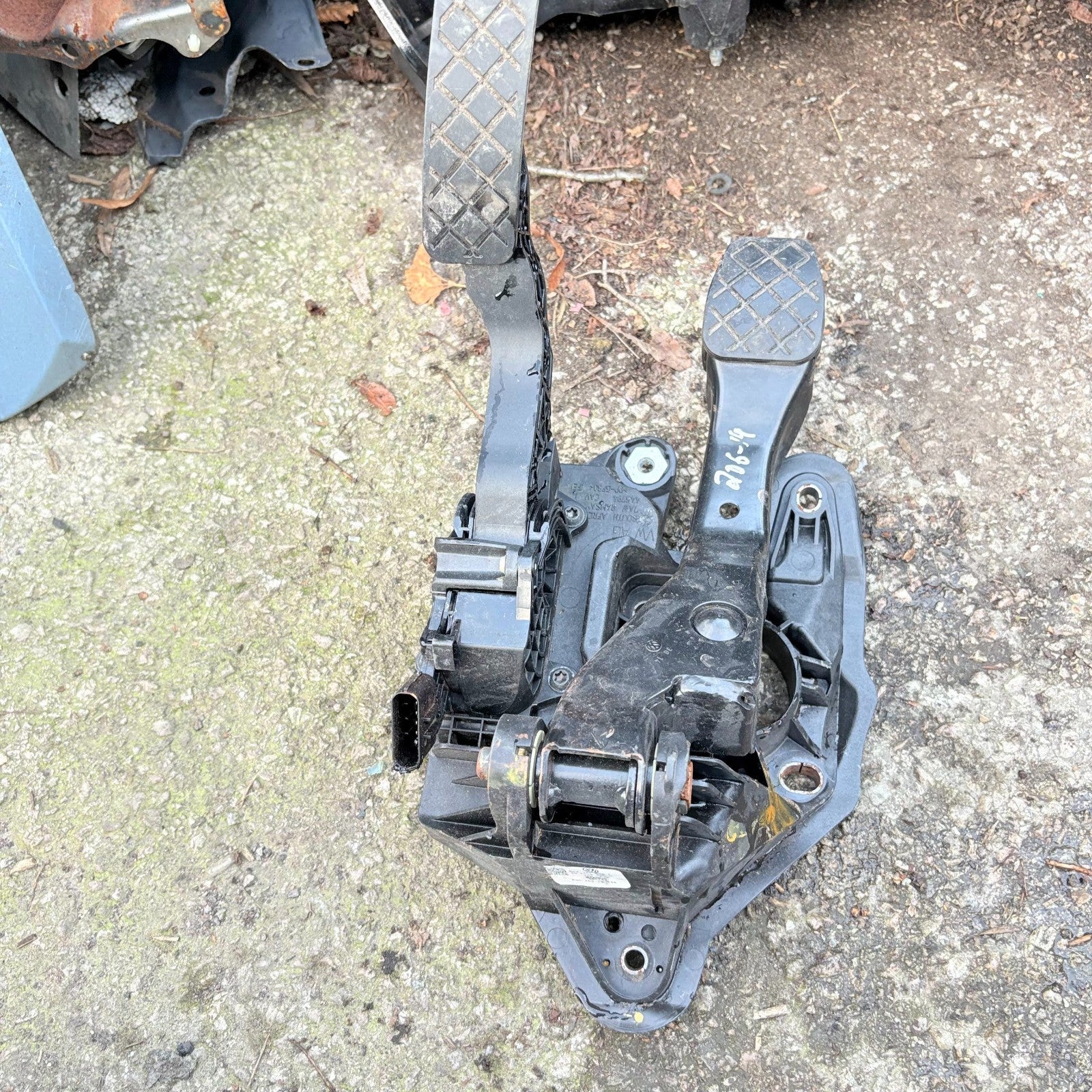 VW Polo 6C 2014-2017 Manual Brake and Accelerator Pedal Assembly 6C2721058F