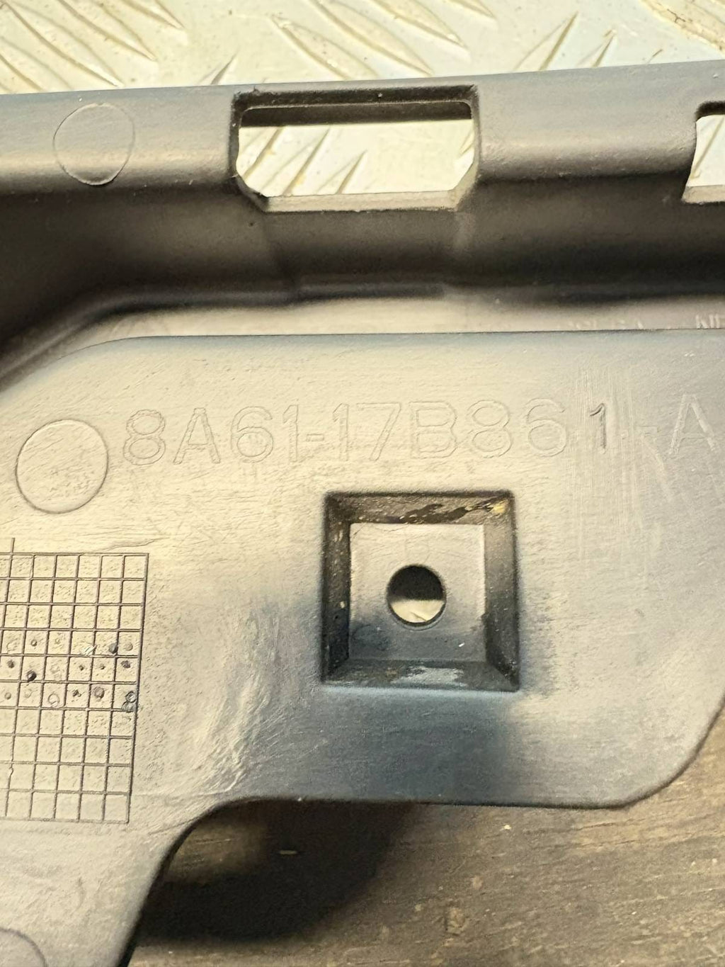 FORD FIESTA MK7 2016 REAR BUMPER BRACKET 8A61-17B861-A