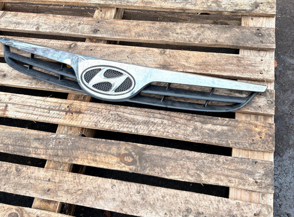 Hyundai i20 Mk1 PB 2008-2012 Front Bumper Upper Grille Trim 86351-1J000