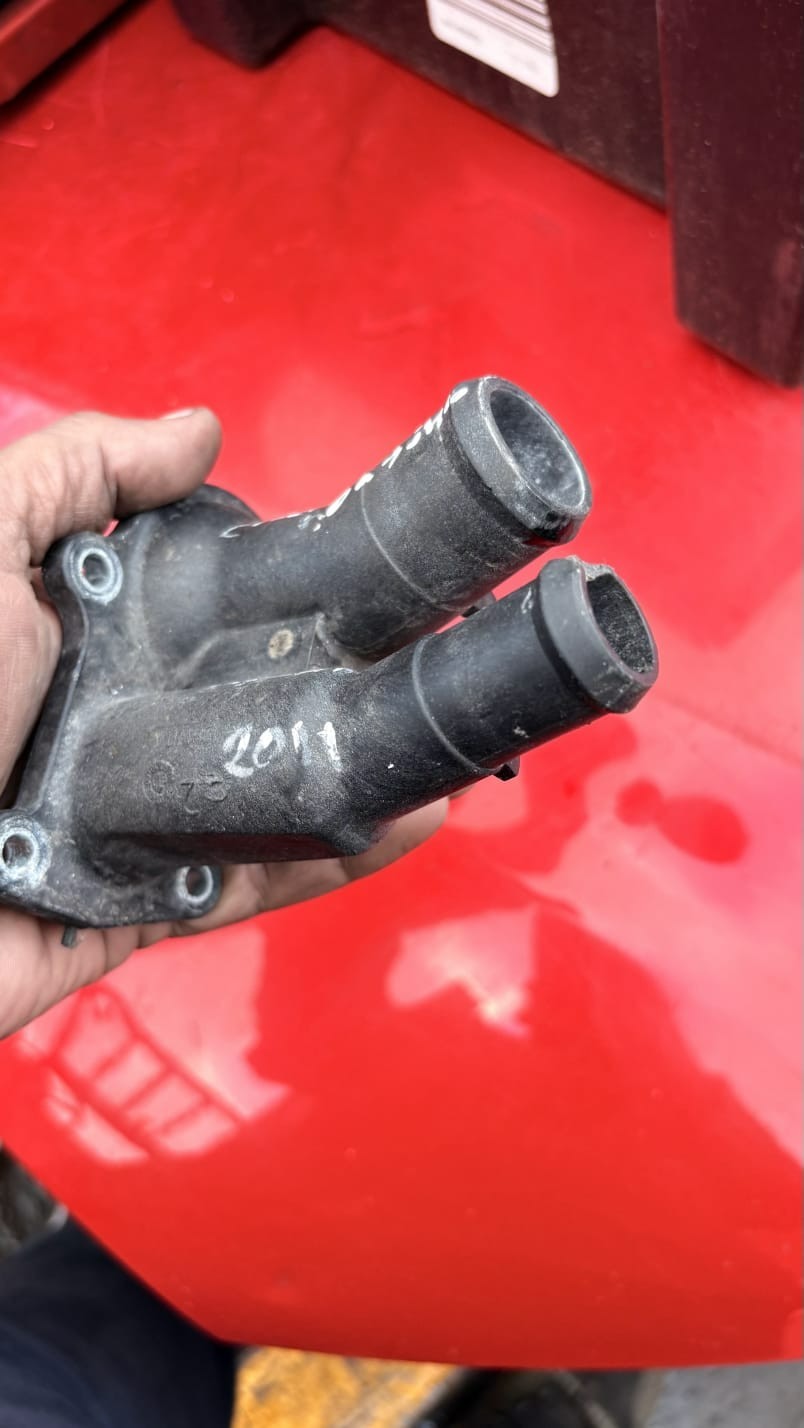 FORD FUSION 2002-2012 1.6 PETROL THERMOSTAT HOUSING STAT COVER 2S6G-9K478-BC