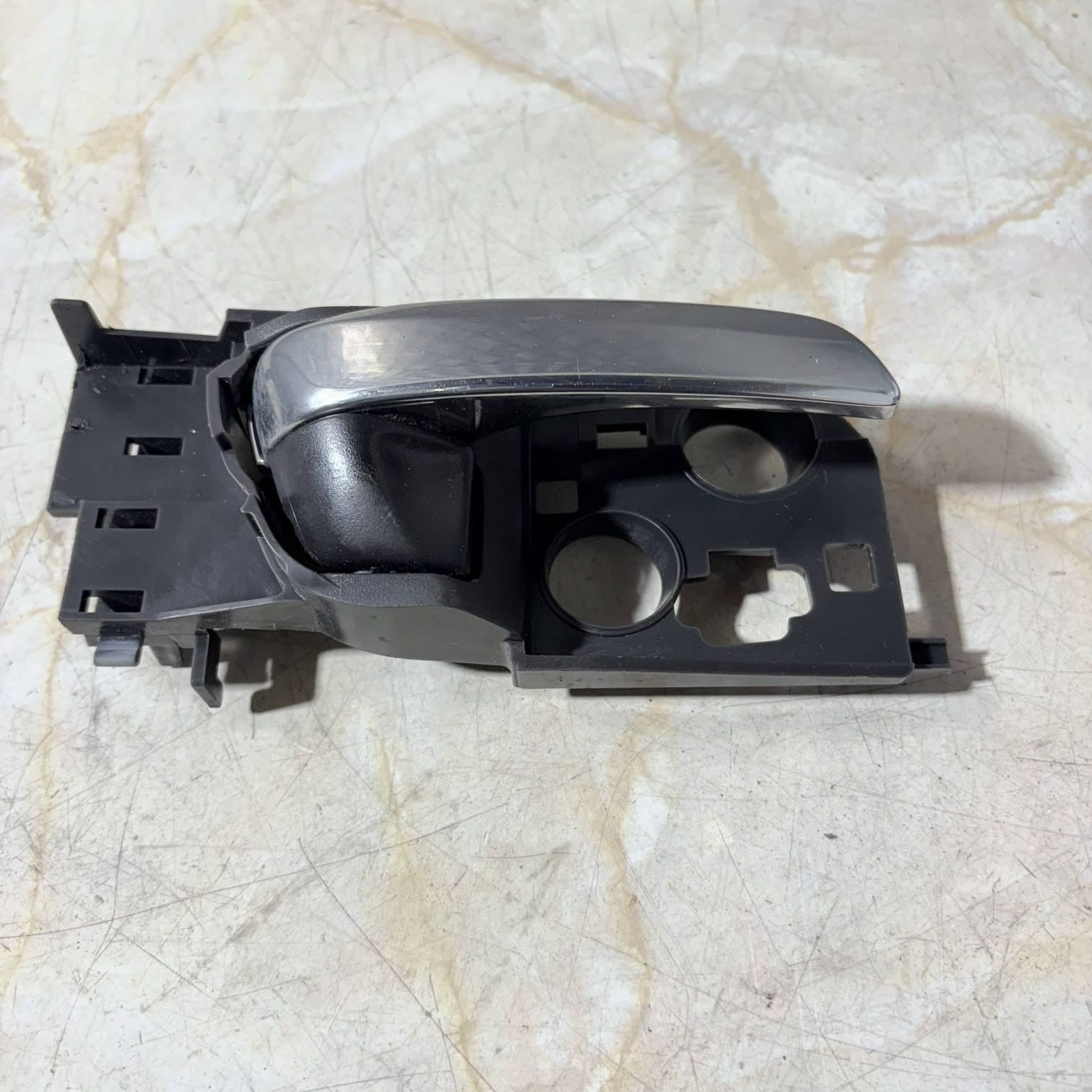 HONDA HR-V MK2 INTERIOR DOOR HANDLE FRONT RIGHT DRIVER SIDE 2013-2022
