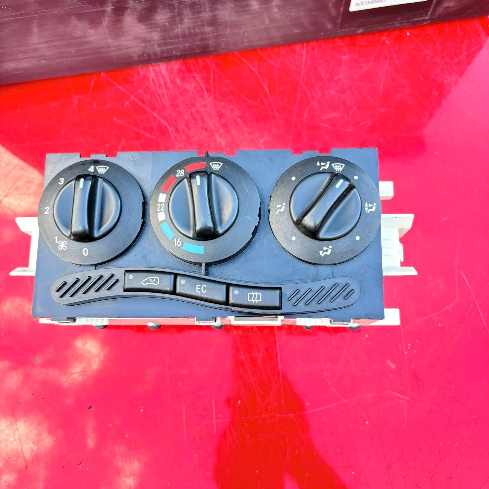 1688300485 Mercedes Benz A Class Climate Temperature Switch Panel