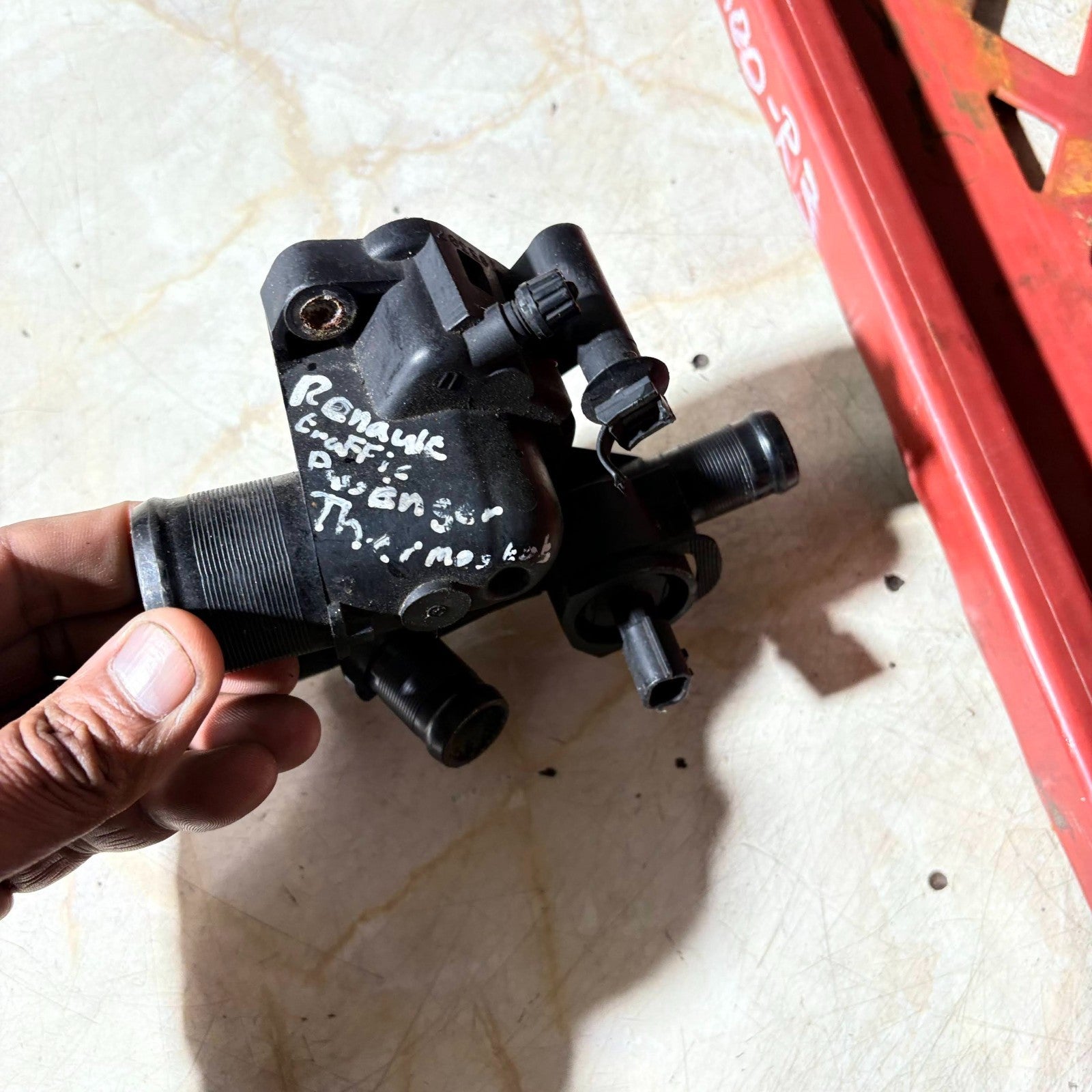 Thermostat Housing Outlet 1.9 dCi Trafic II 01-14 Vivaro A 8200074346