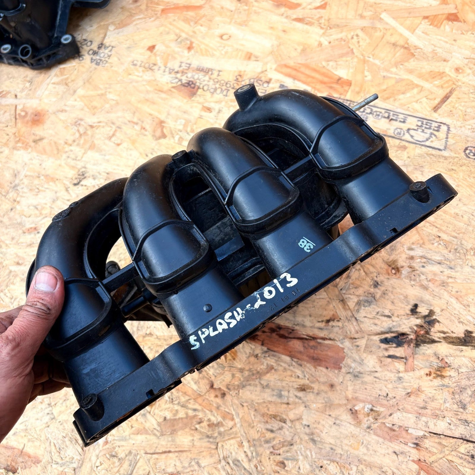 2013 SUZUKI SPLASH INLET MANIFOLD THROTTLE BODY
