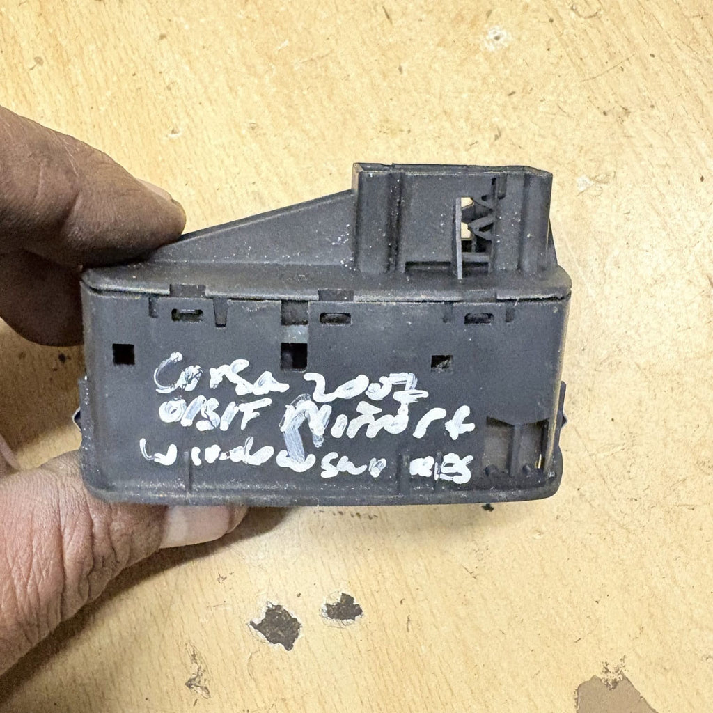 Vauxhall Corsa Window Switch Drivers Front Illuminated 13258522 AD OSF 2007