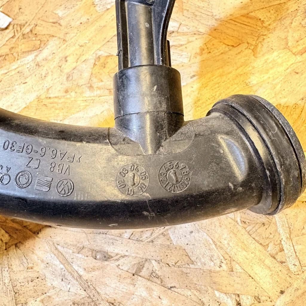 Vw Volkswagen Fox Radiator Pipe Water Pipe Pants (Water Pants) VB8CZ