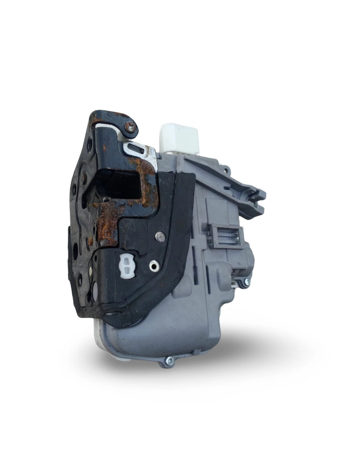 8J2837015A AUDI A4 NEARSIDE FRONT/REAR DOOR LOCK ACTUATOR MECHANISM