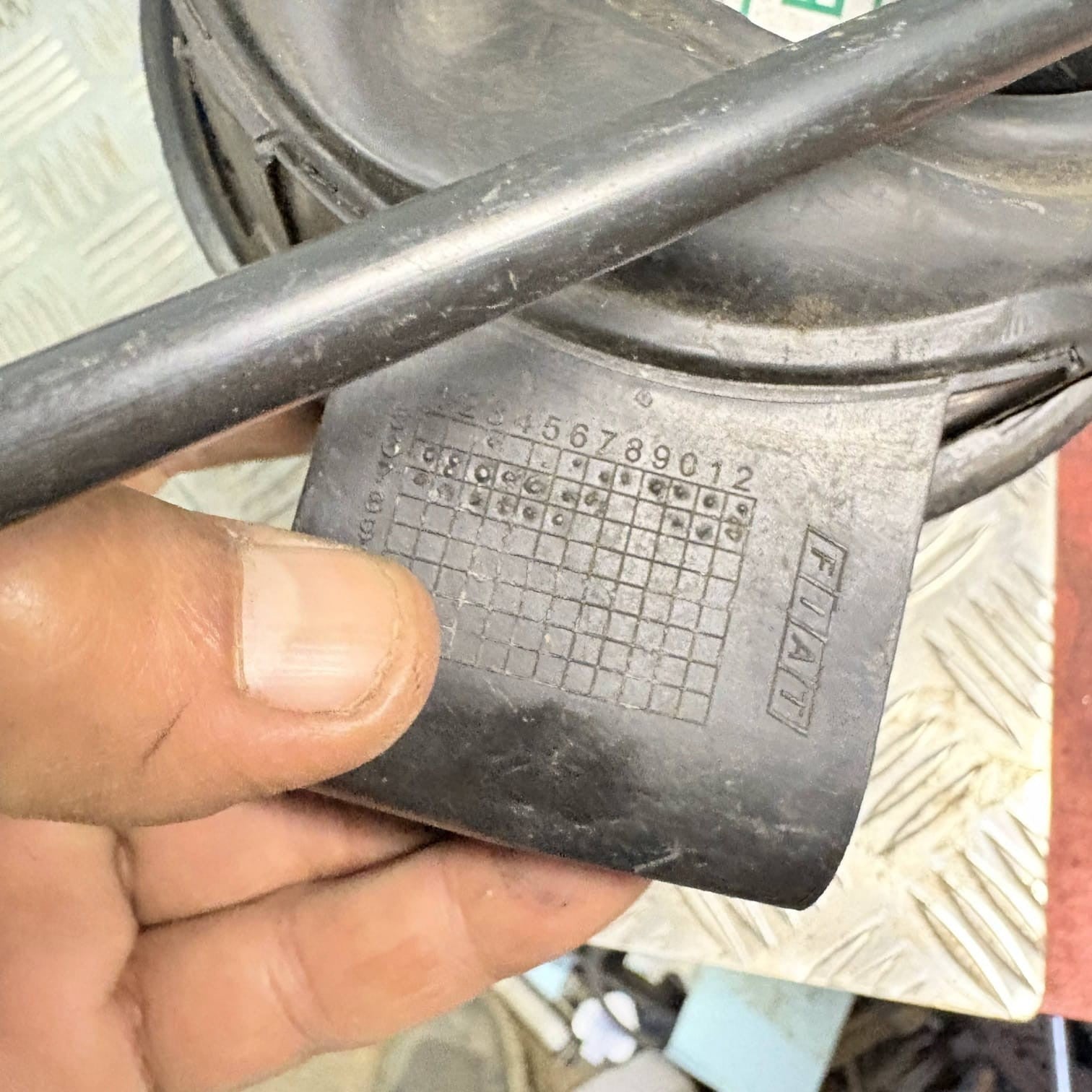 FIAT 500 FUELFLAP COVER pa66-md40