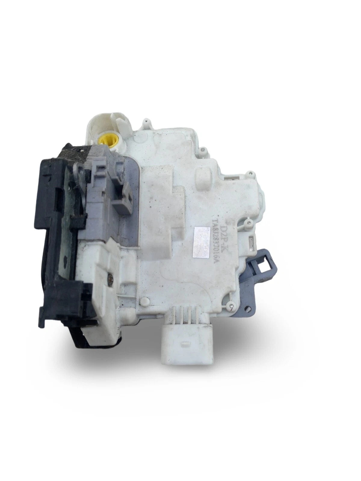 8J2837015A AUDI A4 NEARSIDE FRONT/REAR DOOR LOCK ACTUATOR MECHANISM
