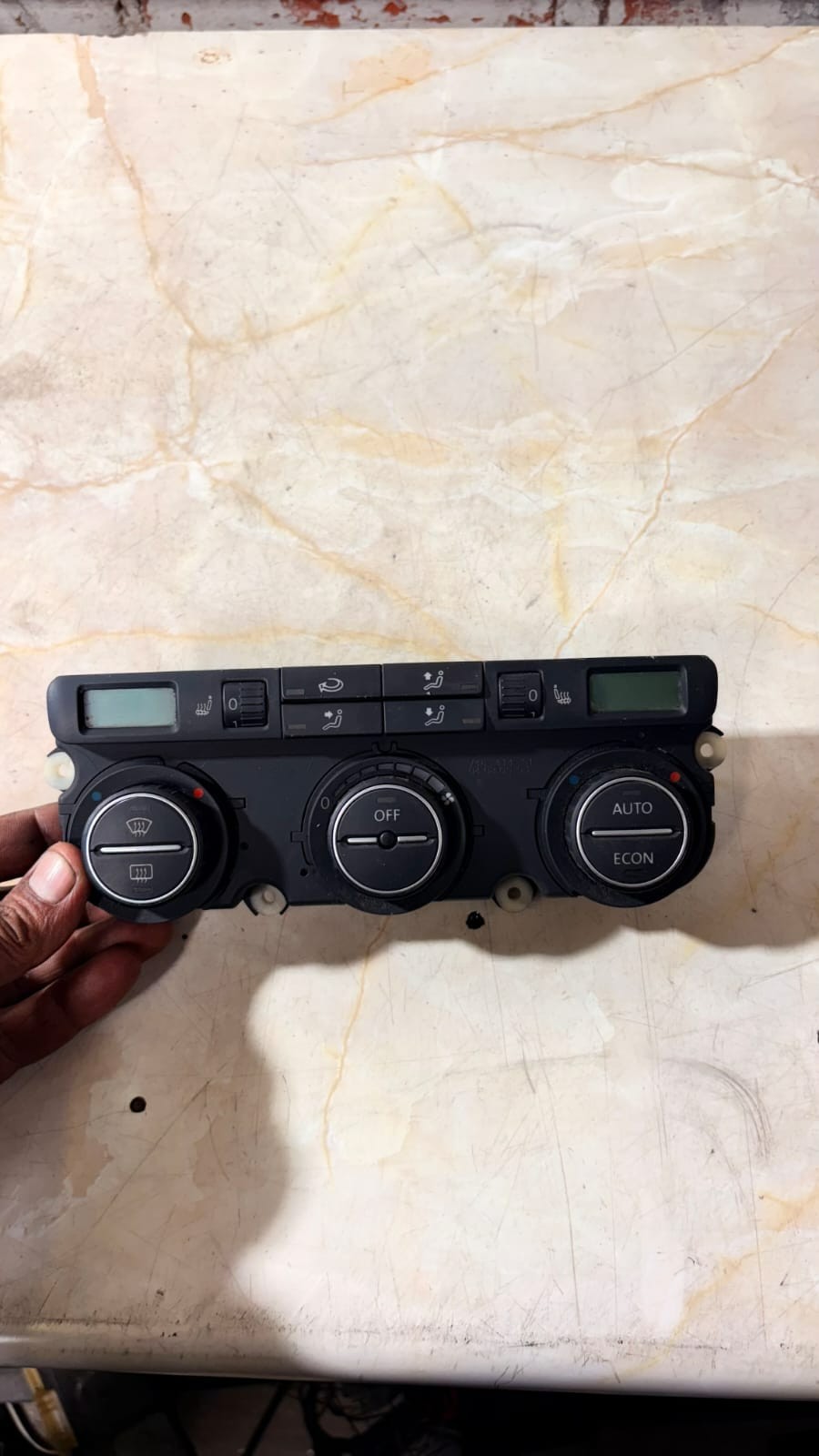 Volkswagen Tiguan 2006 Climate control unit module 1K0907044DA LIQ702