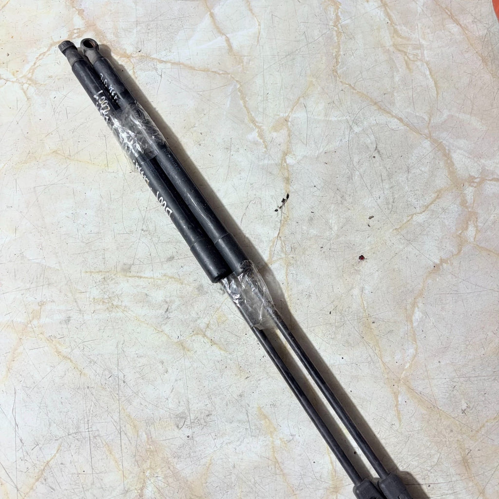 SKODA FABIA 2007-2013 TAILGATE STRUT SHOCK FABIA PAIR 5J6827550