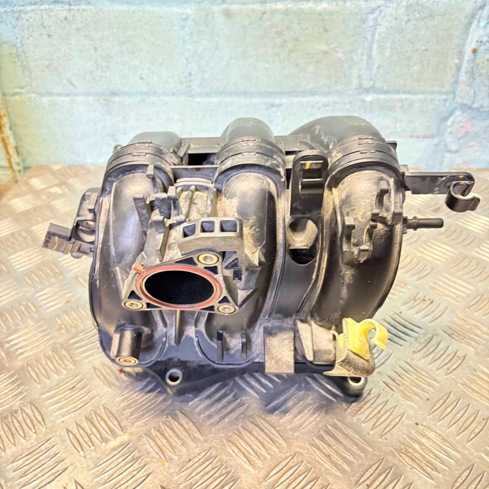 MK2 Toyota Aygo 2015 Intake manifold ORIGINAL PART WARRANTY