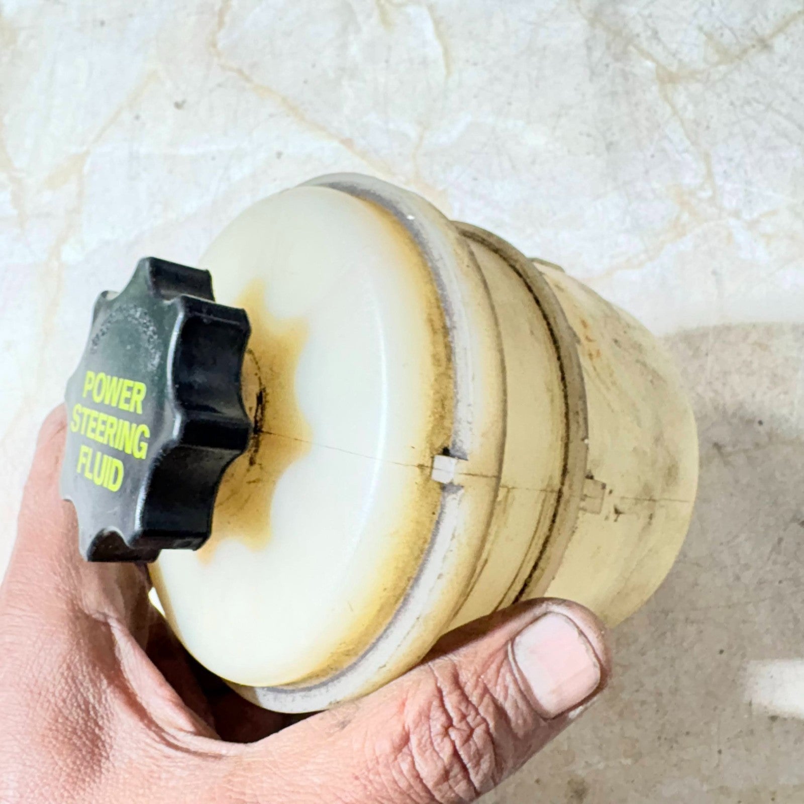 Power Steering Pump Oil Can Oil Tank LDV MAXUS 2007